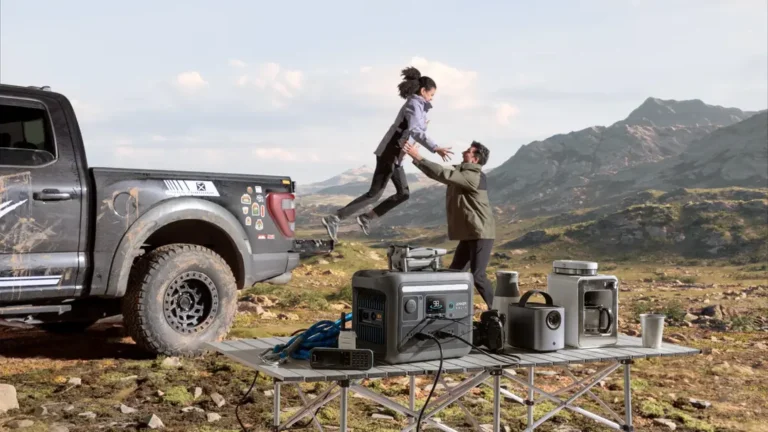 Anker SOLIX C800 Portable Power Station.