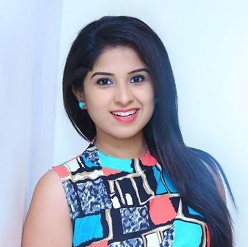 Aparna Thomas Bigg Boss 8 Contestant