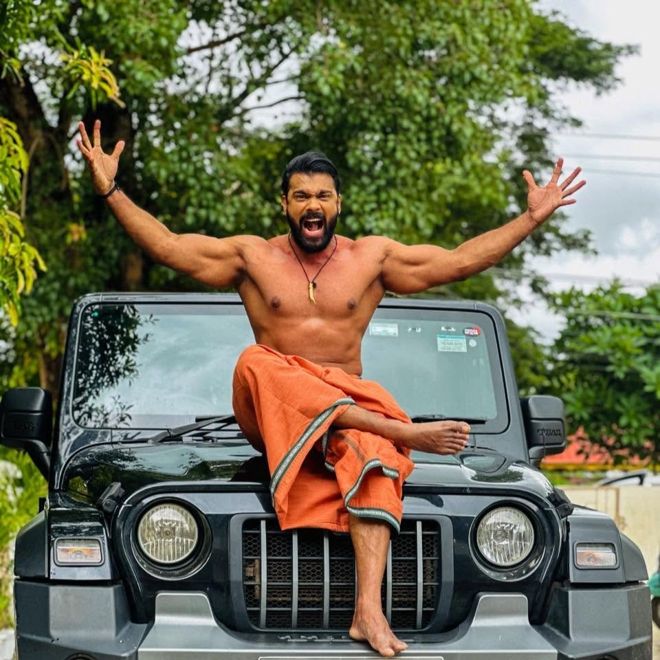 Vivek Gopan Bigg Boss 8 Contestant